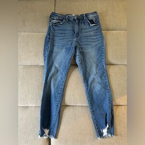 KanCan high/mid rise skinny leg jeans. Medium wash. Size 30. Good condition.